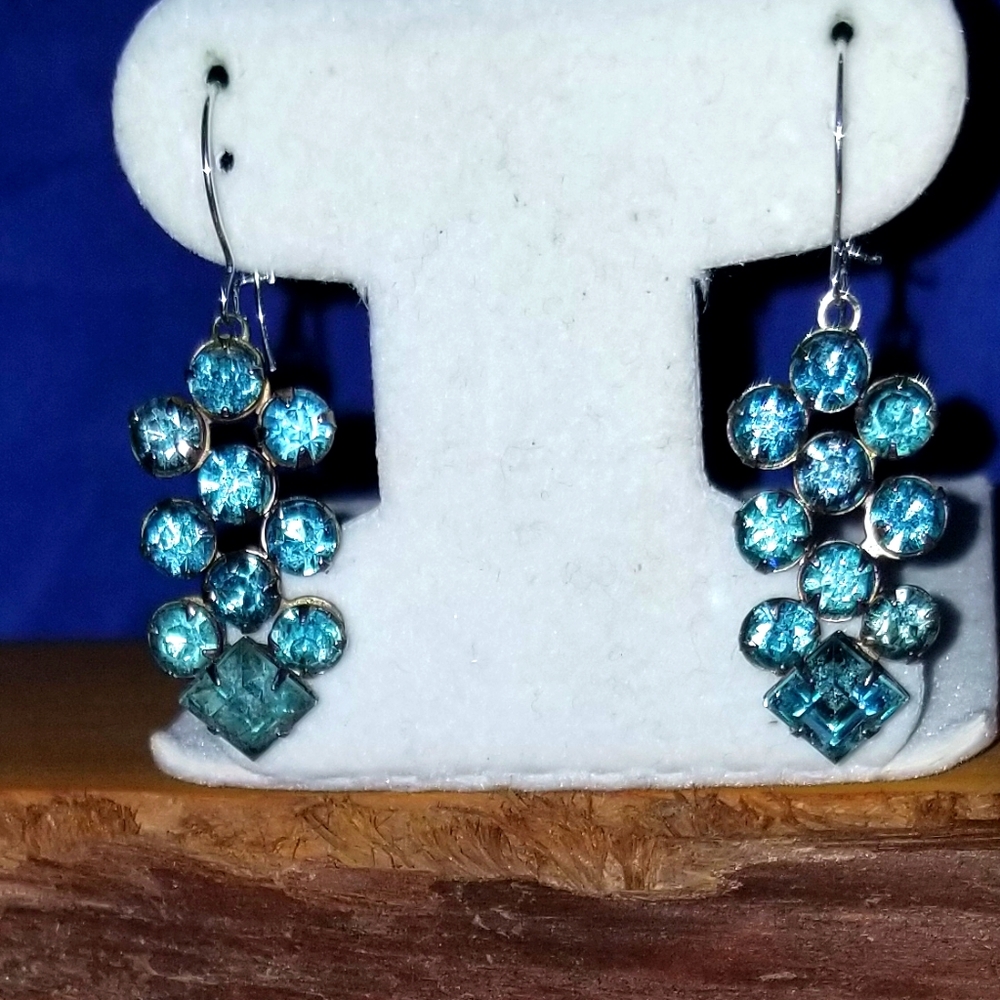 VINTAGE 50's 60's Blue Rhinestone Cluster Dangles